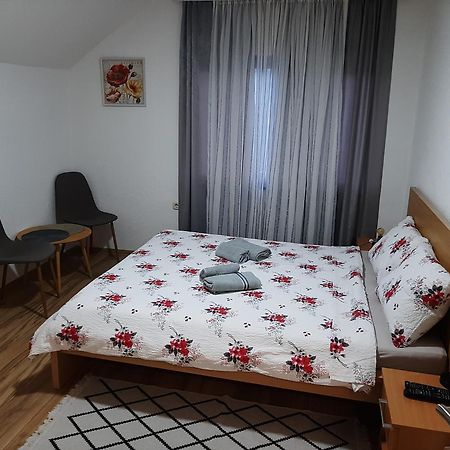 Nice View-Plitvice Apartment โคเรนนิซา ภายนอก รูปภาพ