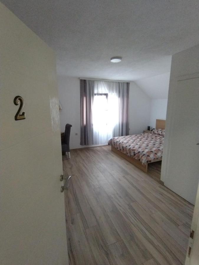 Nice View-Plitvice Apartment โคเรนนิซา ภายนอก รูปภาพ